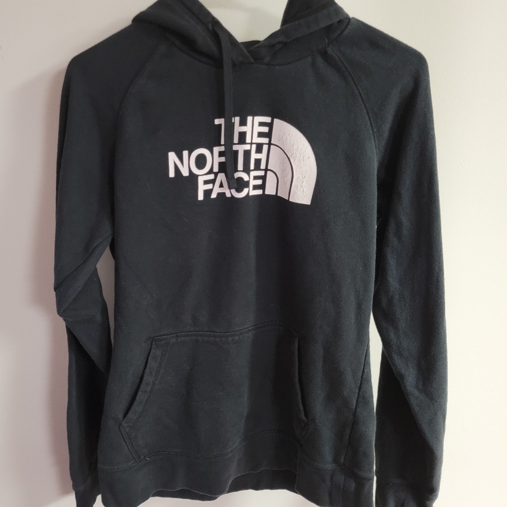 Womens The North Face Hoddie (Medium)